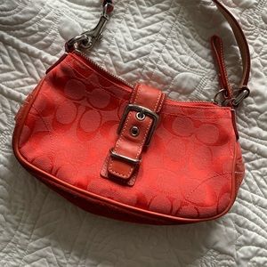 Coach clutch/wristlet